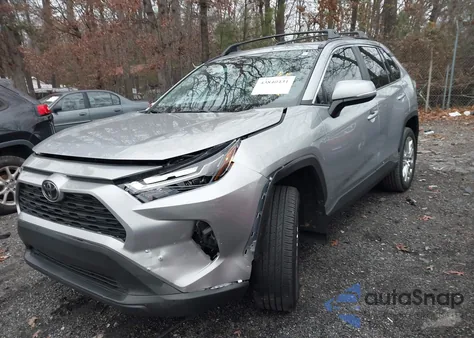 2025 Toyota Rav4 Xle Premium z USA, uszkodzony, nr VIN 2T3C1RFV2SC335486